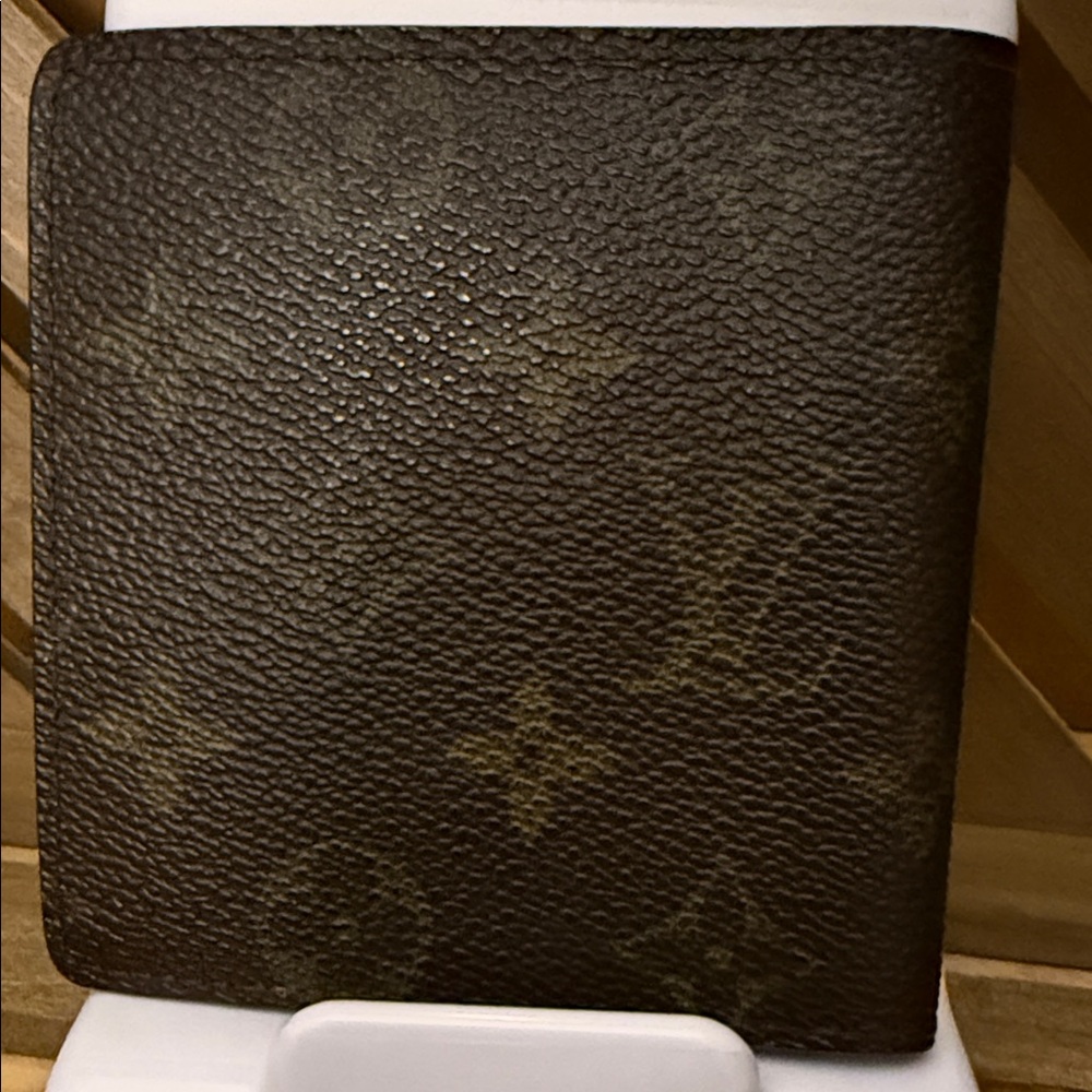 Louis Vuitton Monogram Vintage Men’s Bifold Wallet - Picture 11 of 11